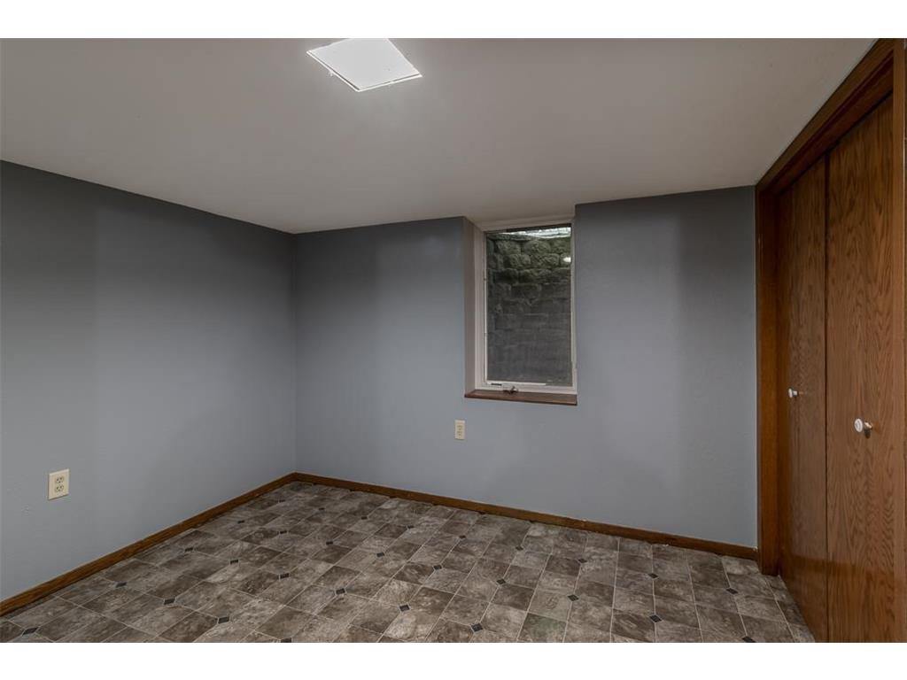 522 1st Street SE Madelia MN 56062 7073887 image33