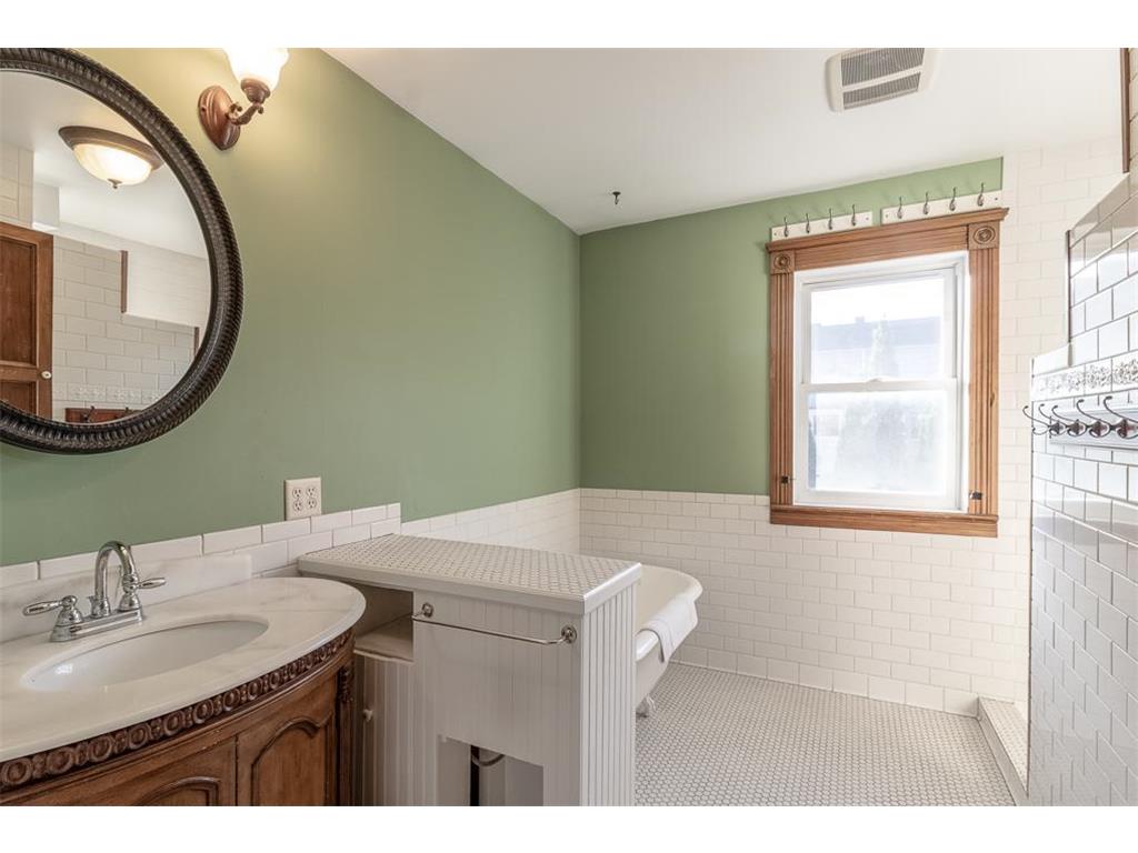 522 2nd Avenue NE Waseca MN 56093 6820518 image26