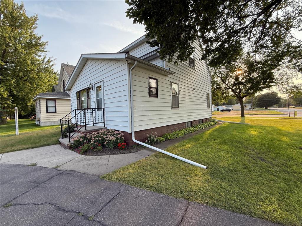 522 5th Avenue Madison MN 56256 6775588 image48