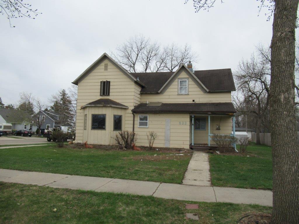 522 5th Street SE, Pipestone, MN 56164 MLS 6367807 Edina Realty