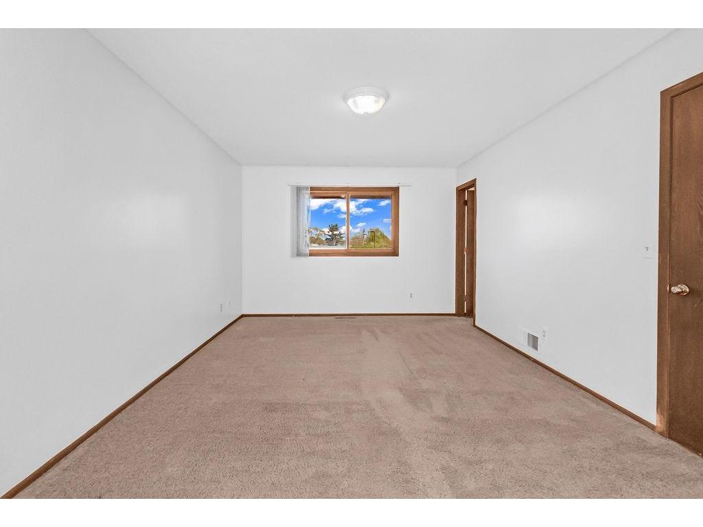 522 Aurora Avenue Saint Paul MN 55103 7071705 image12