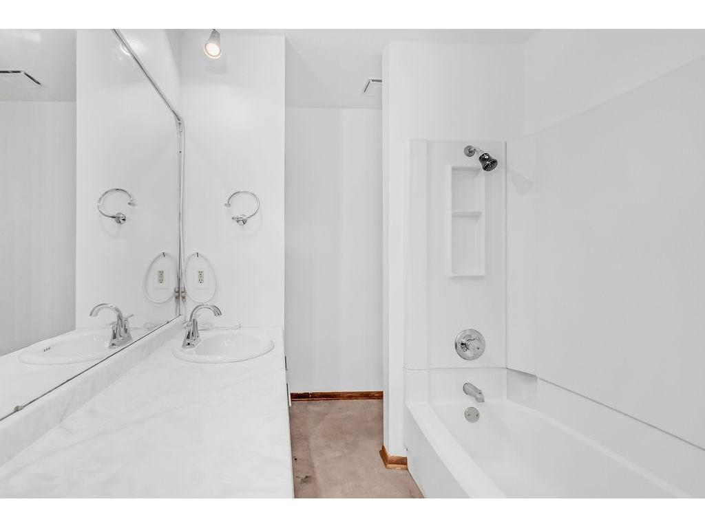522 Aurora Avenue Saint Paul MN 55103 7071705 image15