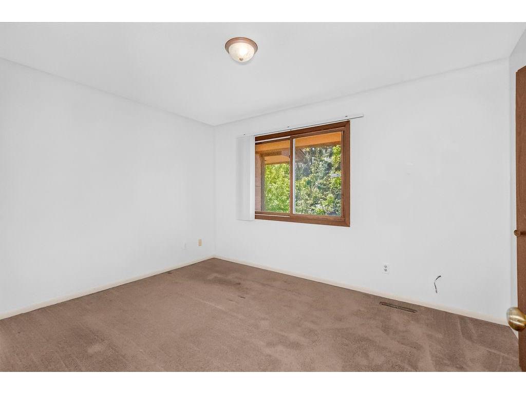 522 Aurora Avenue Saint Paul MN 55103 7071705 image16