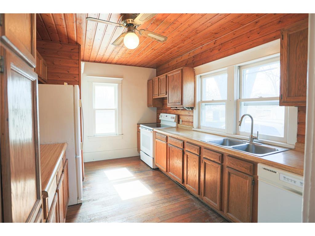 522 E Walnut Street River Falls WI 54022 7036602 image12