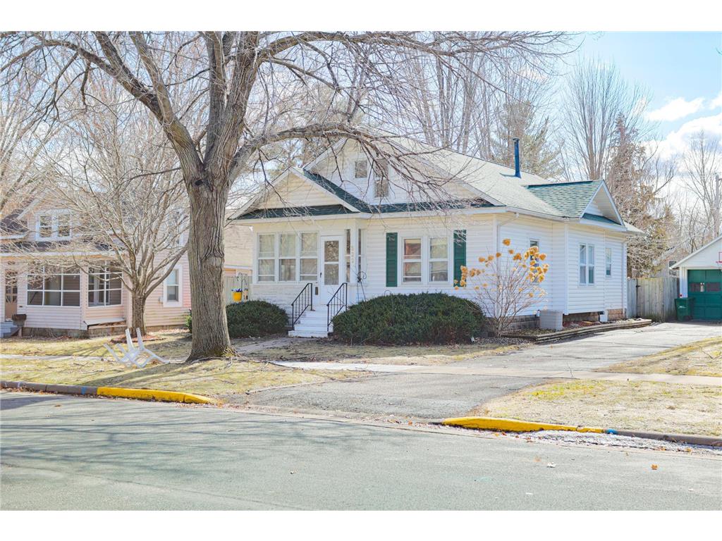 522 E Walnut Street River Falls WI 54022 7036602 image3