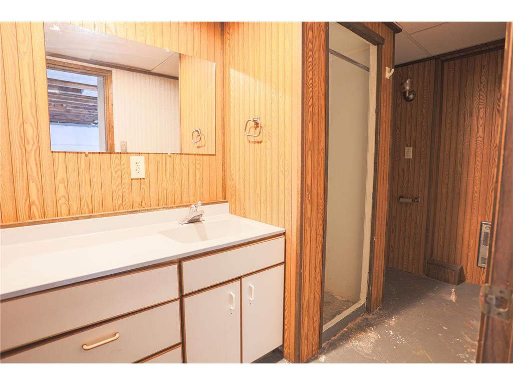 522 E Walnut Street River Falls WI 54022 7036602 image35