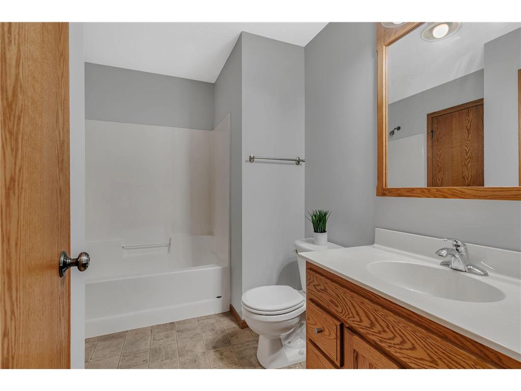 522 Graceview Loop Saint Joseph MN 56374 6824380 image16