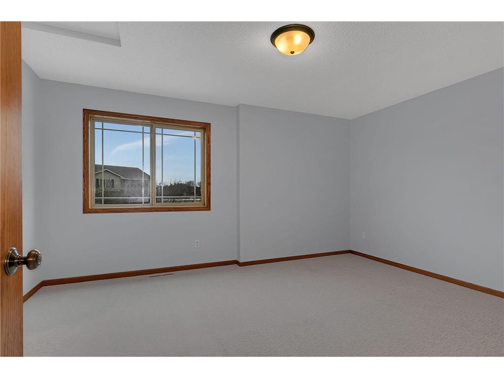 522 Graceview Loop Saint Joseph MN 56374 6824380 image17