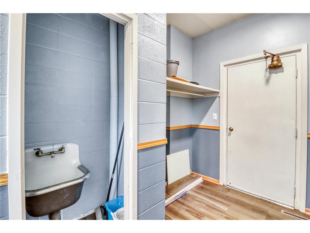 522 Main Street W Detroit Lakes MN 56501 7086915 image19