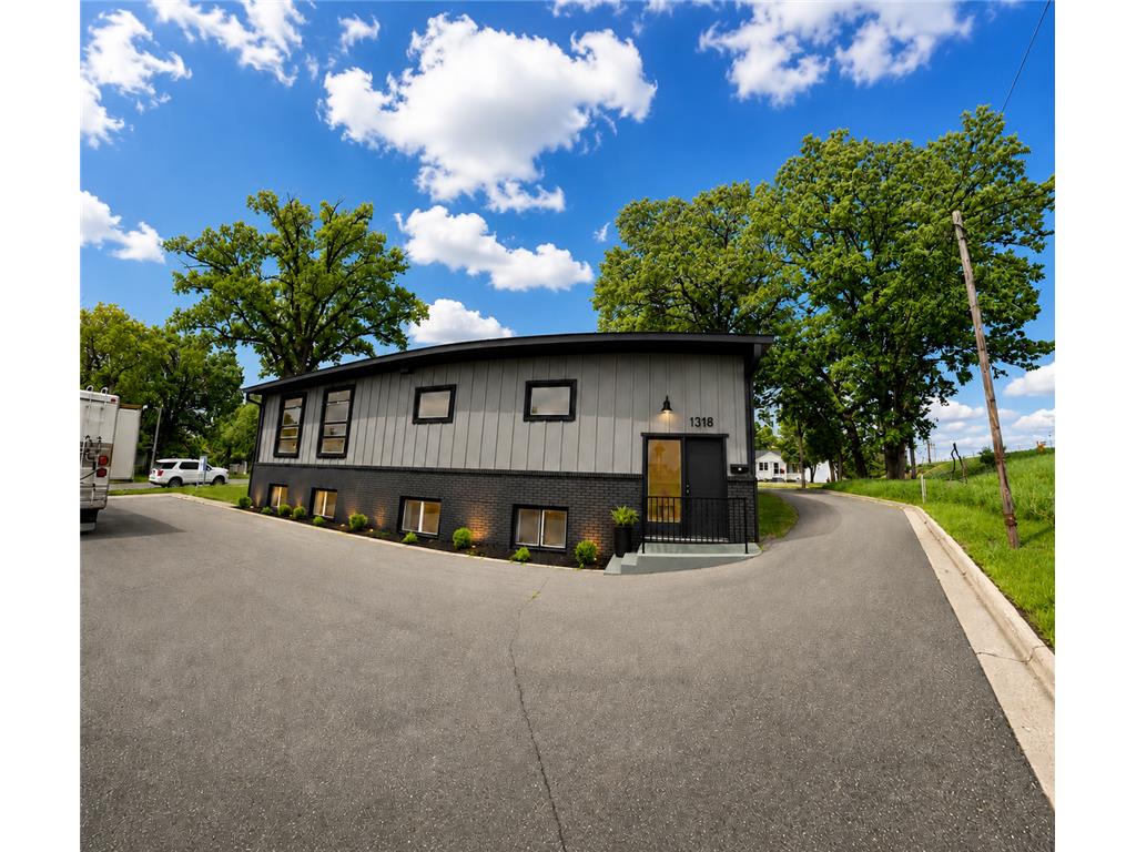 522 Main Street W Detroit Lakes MN 56501 7086915 image2