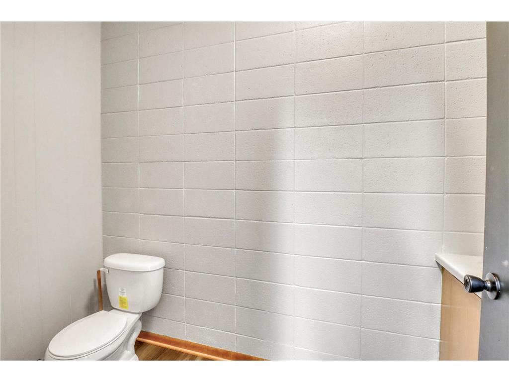 522 Main Street W Detroit Lakes MN 56501 7086915 image24