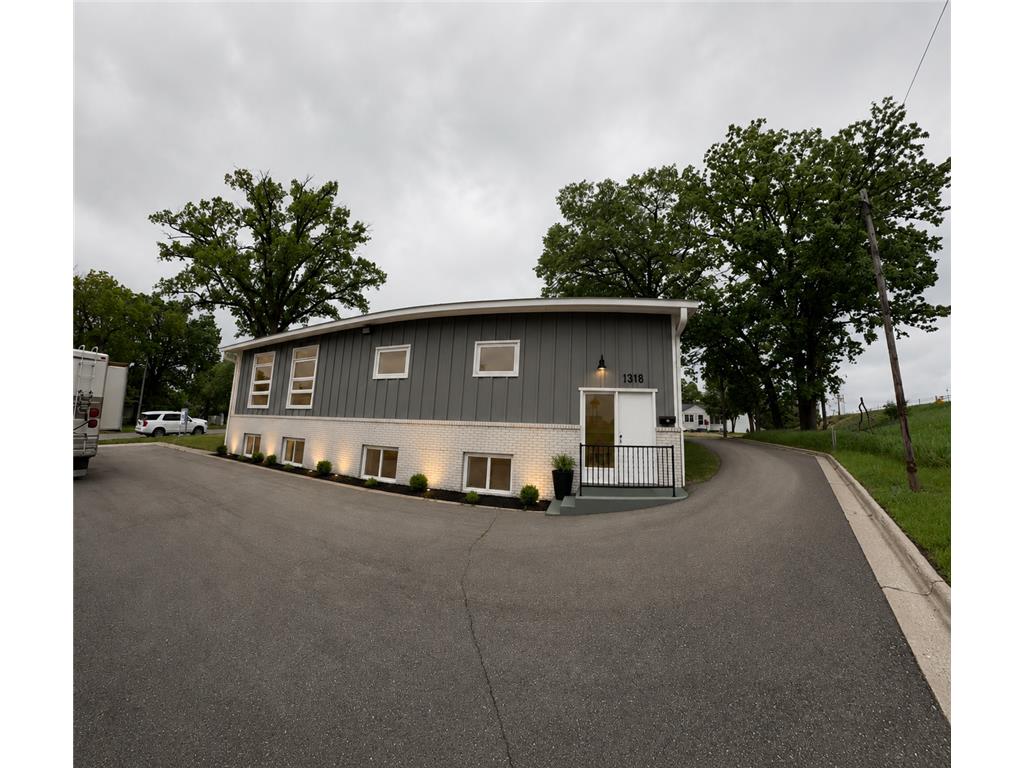 522 Main Street W Detroit Lakes MN 56501 7086915 image3