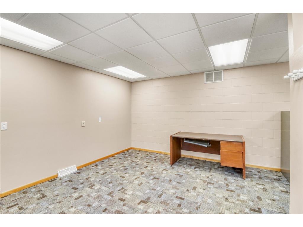 522 Main Street W Detroit Lakes MN 56501 7086915 image36