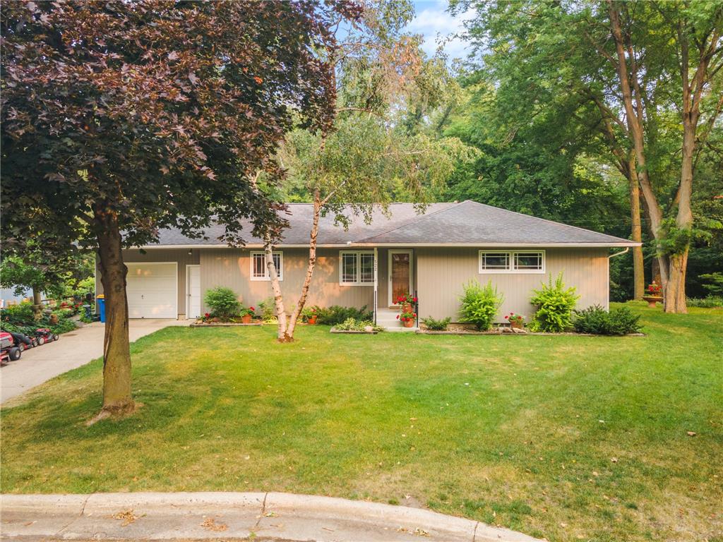 522 Maple Drive Owatonna MN 55060 - Maple Creek 6403943 image1