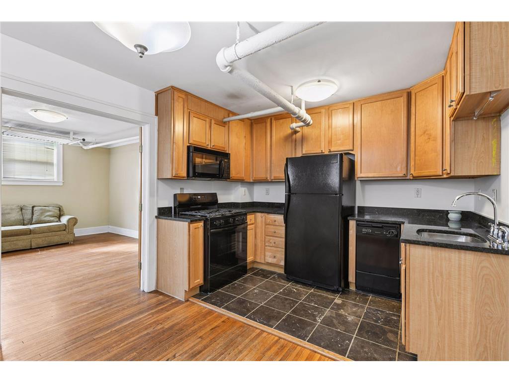 522 Ridgewood Avenue #9 Minneapolis MN 55403 7024176 image12
