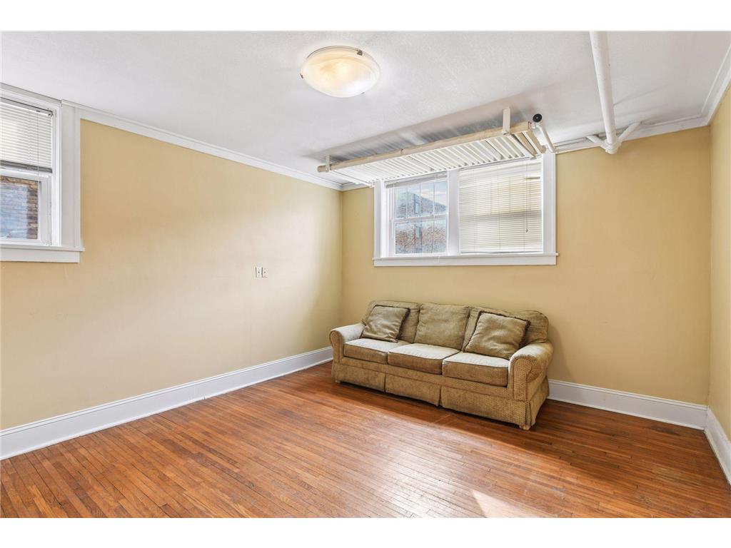 522 Ridgewood Avenue #9 Minneapolis MN 55403 7024176 image4