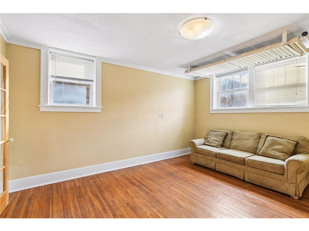 522 Ridgewood Avenue #9 Minneapolis MN 55403 7024176 image5