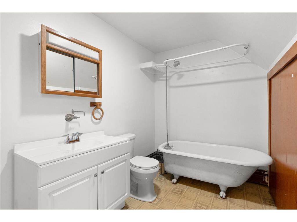 522 S Oak Avenue Owatonna MN 55060 6822126 image18