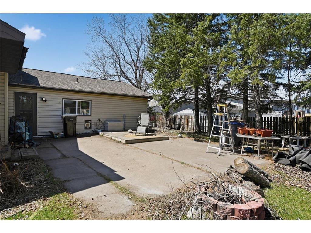 5220 Tower Avenue Superior WI 54880 7068120 image24