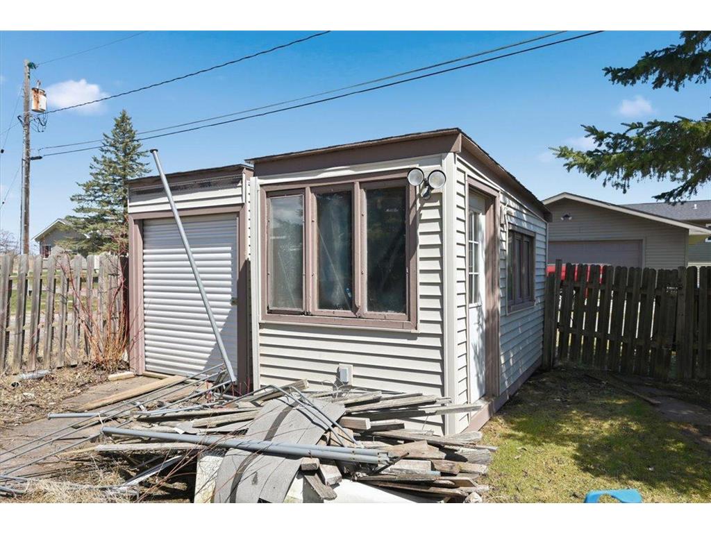 5220 Tower Avenue Superior WI 54880 7068120 image26