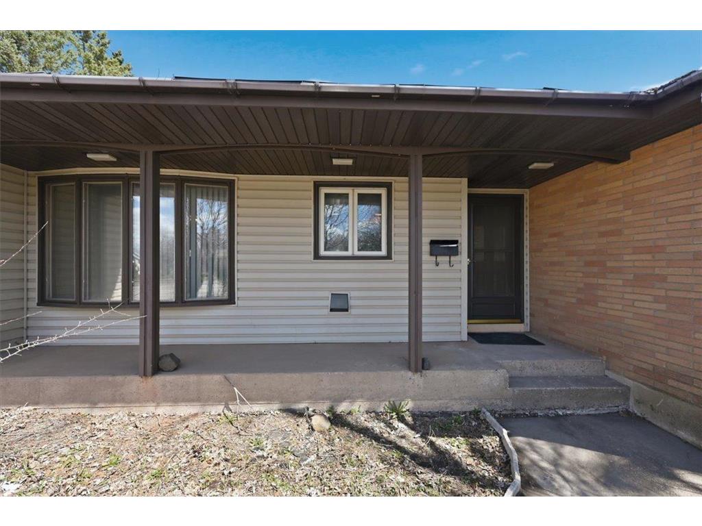 5220 Tower Avenue Superior WI 54880 7068120 image4