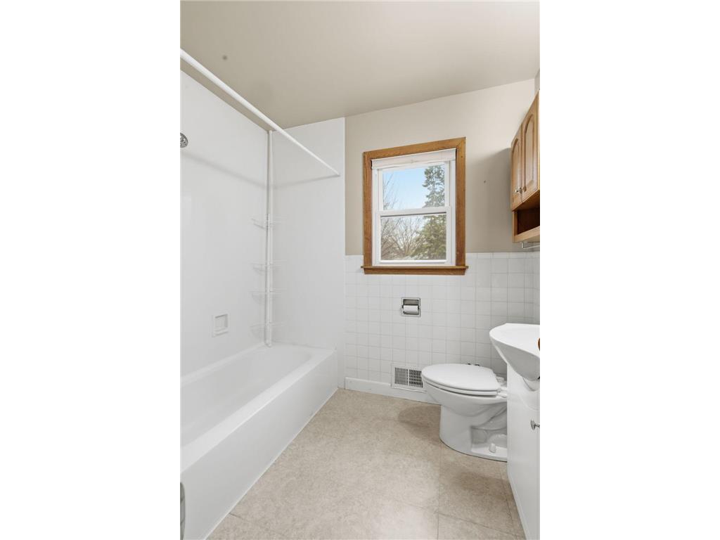 5221 Sumter Avenue N New Hope MN 55428 7041077 image17
