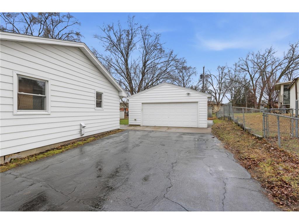 5221 Sumter Avenue N New Hope MN 55428 7041077 image25
