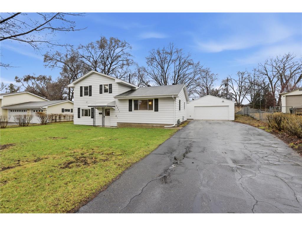 5221 Sumter Avenue N New Hope MN 55428 7041077 image3