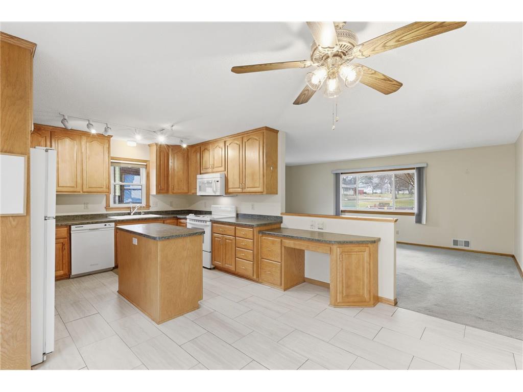 5221 Sumter Avenue N New Hope MN 55428 7041077 image8