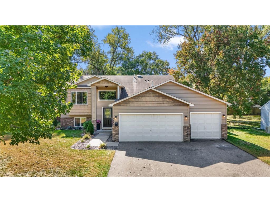 5225 35th Avenue N Crystal MN 55422 6793034 image1