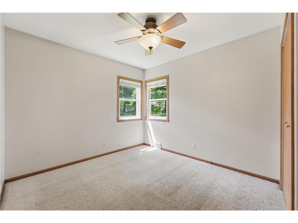 5225 Pennsylvania Avenue N New Hope MN 55428 7077290 image15