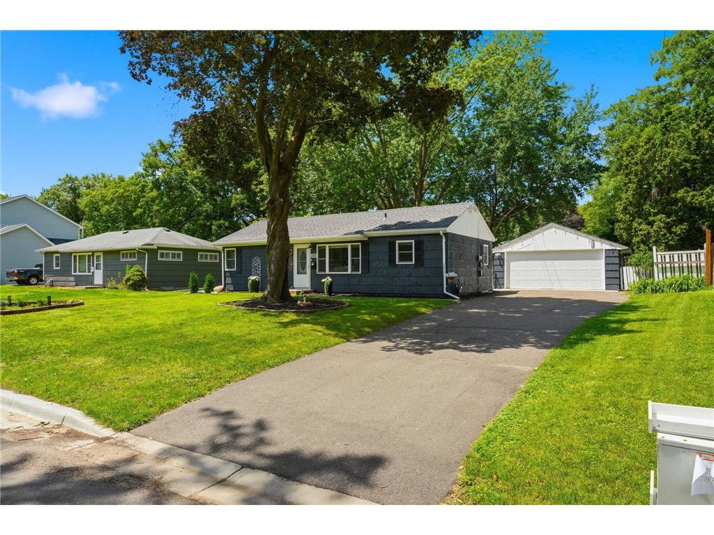 5225 Pennsylvania Avenue N New Hope MN 55428 7077290 image2