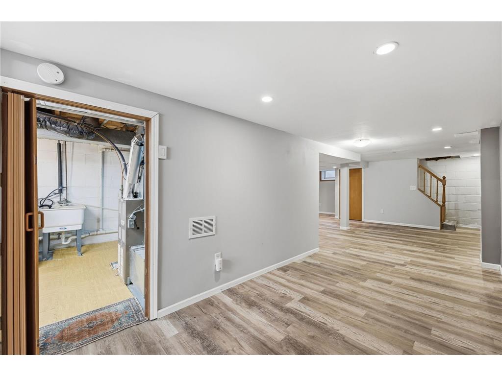 5225 Pennsylvania Avenue N New Hope MN 55428 7077290 image21