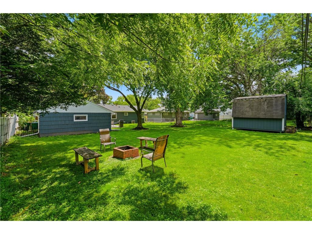 5225 Pennsylvania Avenue N New Hope MN 55428 7077290 image25