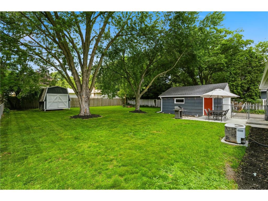 5225 Pennsylvania Avenue N New Hope MN 55428 7077290 image26