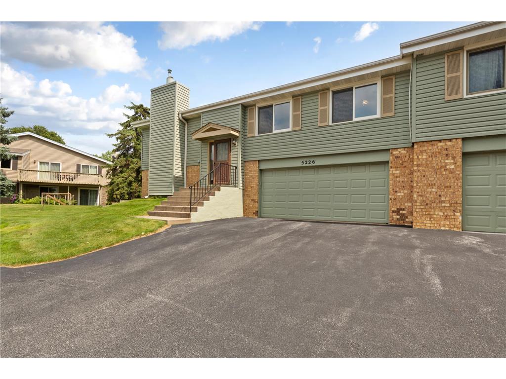 5226 Beachside Drive Minnetonka MN 55343 7104209 image1