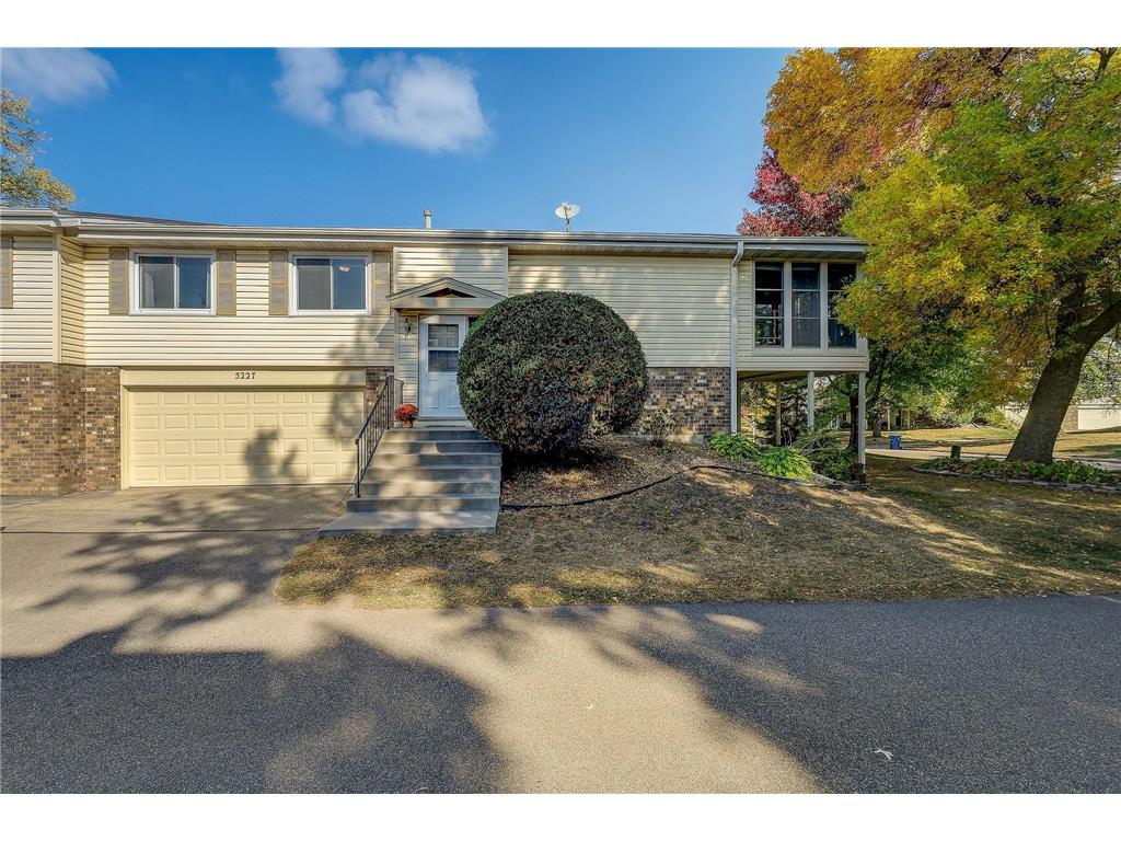 5227 Beachside Drive Minnetonka MN 55343 6316730 image1