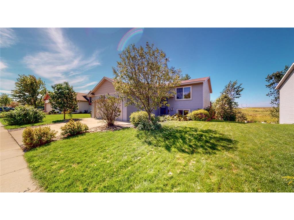 5227 Castleview Drive NW, Rochester, MN 55901 MLS 6254656 Edina Realty