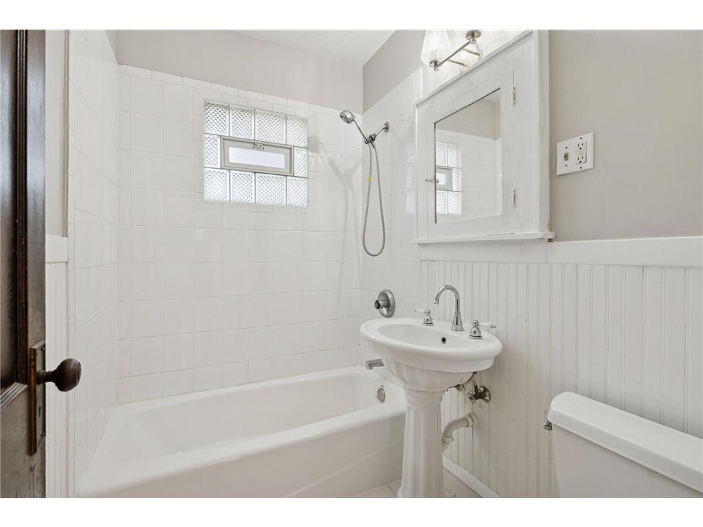 5229 29th Avenue S Minneapolis MN 55417 6809890 image15