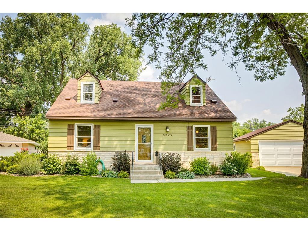 5229 Capitol Street NE Fridley MN 55421 6413726 image1