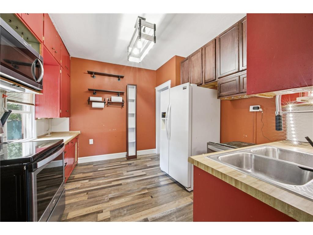 523 10th Street S Moorhead MN 56560 7104067 image8