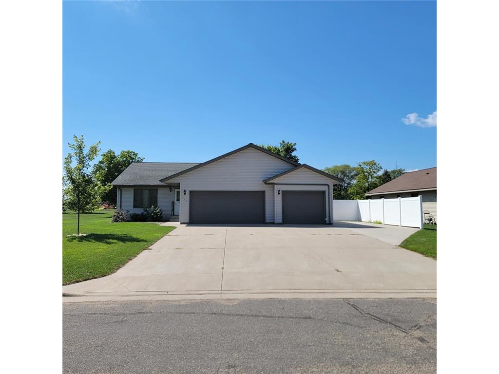 523 1st Street SE Richmond MN 56368 6411823 image1