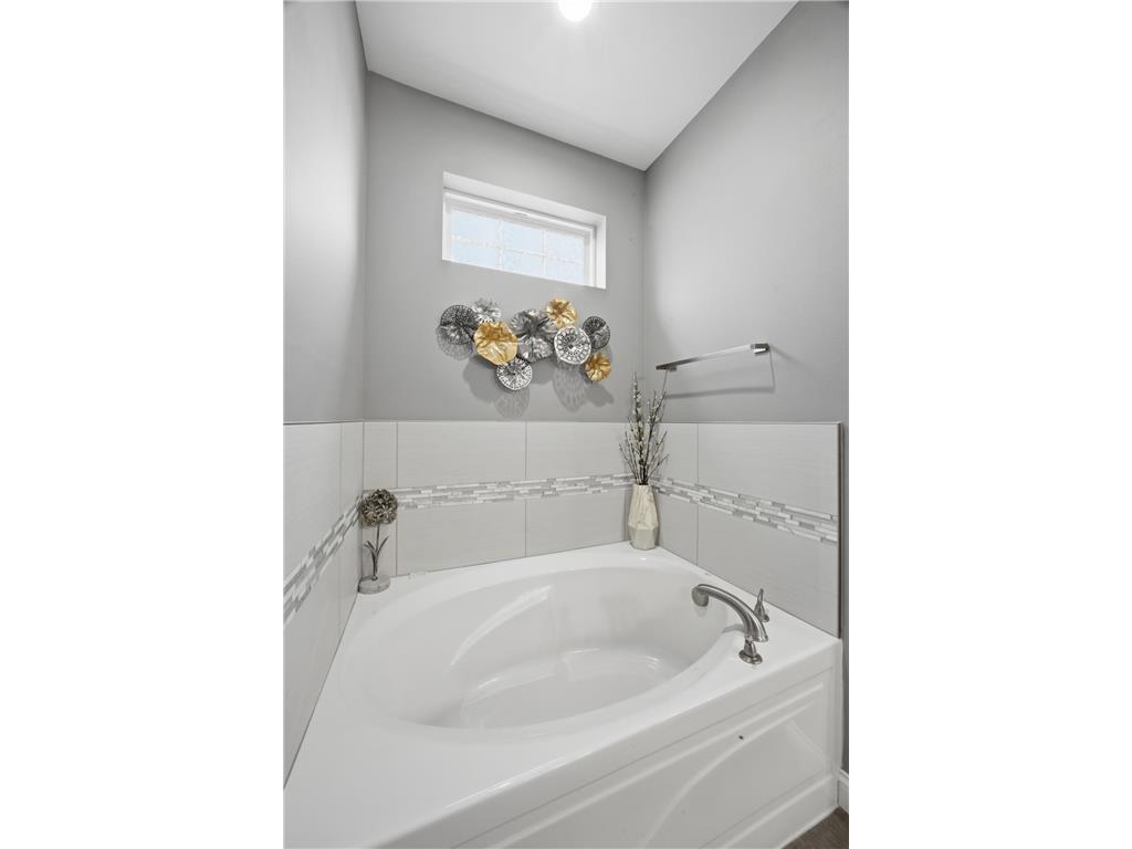 523 33rd Way E #B West Fargo ND 58078 7079083 image19