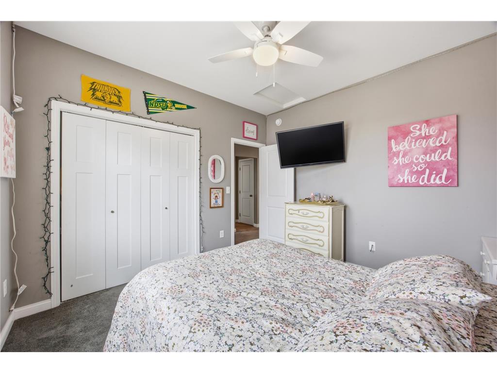 523 33rd Way E #B West Fargo ND 58078 7079083 image27