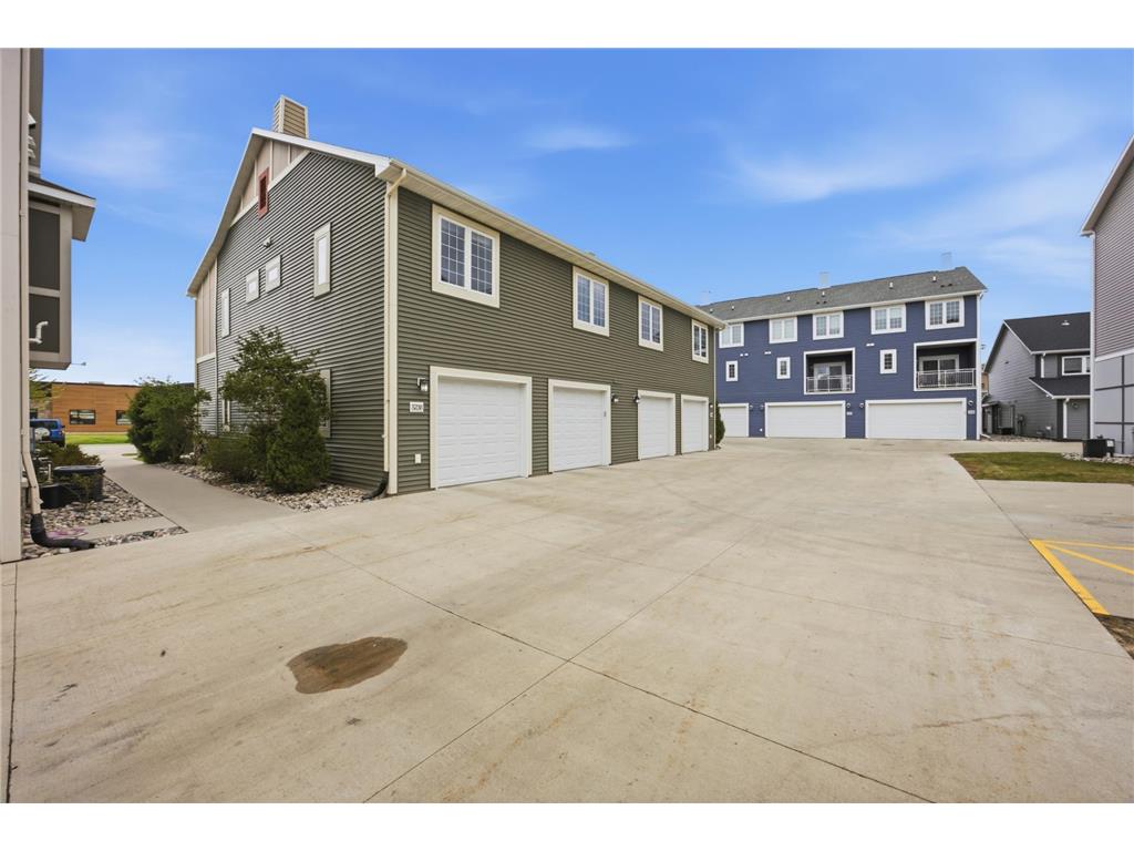 523 33rd Way E #B West Fargo ND 58078 7079083 image32