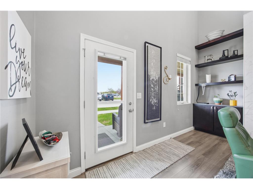 523 33rd Way E #B West Fargo ND 58078 7079083 image4