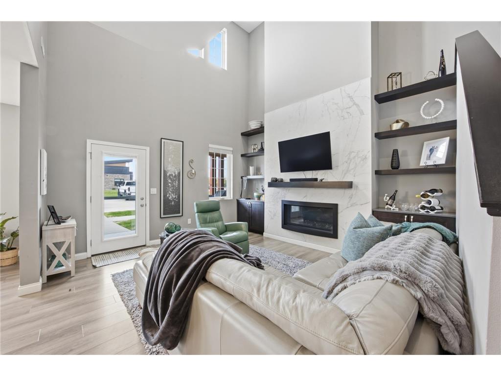 523 33rd Way E #B West Fargo ND 58078 7079083 image6