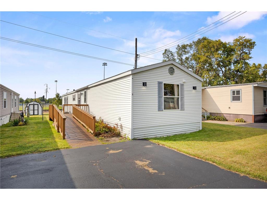 523 54th Avenue N #Trlr 4 Saint Cloud MN 56303 6782380 image1