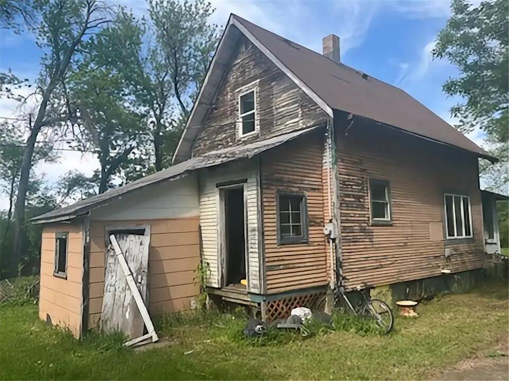 523 Center Street Clinton MN 56225 7082632 image1