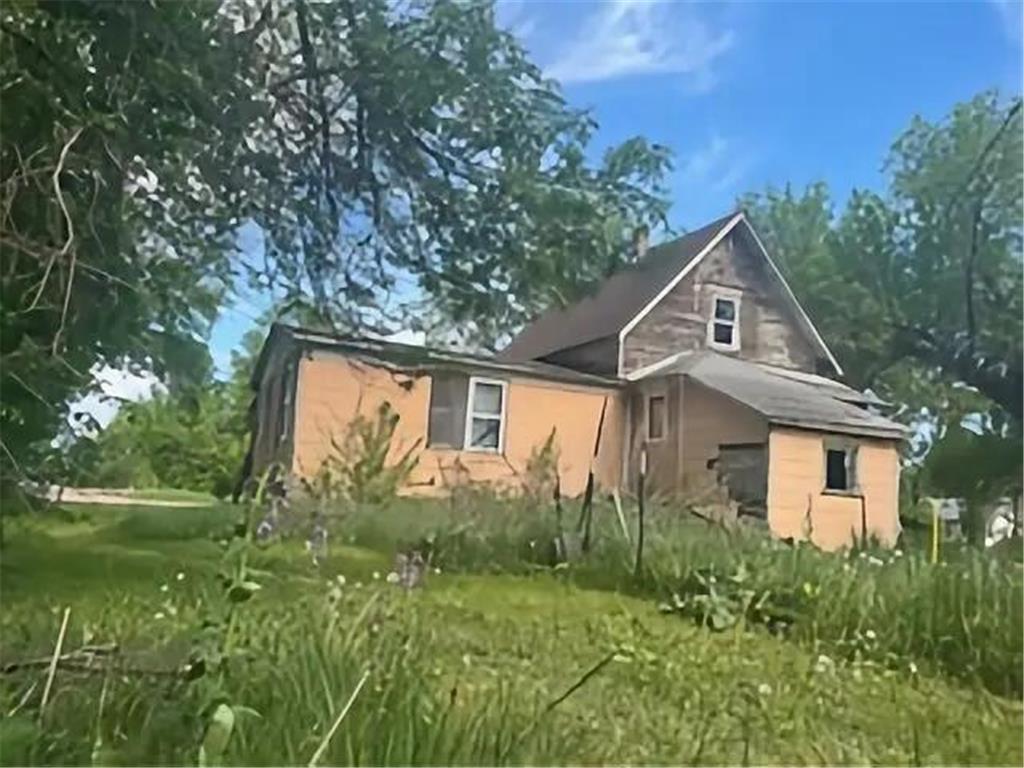 523 Center Street Clinton MN 56225 7082632 image6